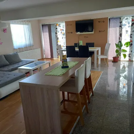 Resnik Apartamento