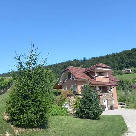 아파트 Resnik Senovo